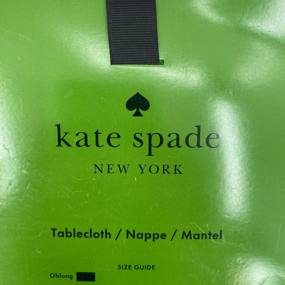 Kate Spade Tablecloth 60x120 Green Oblong Polka Dot Shamrock St Patrick Bright